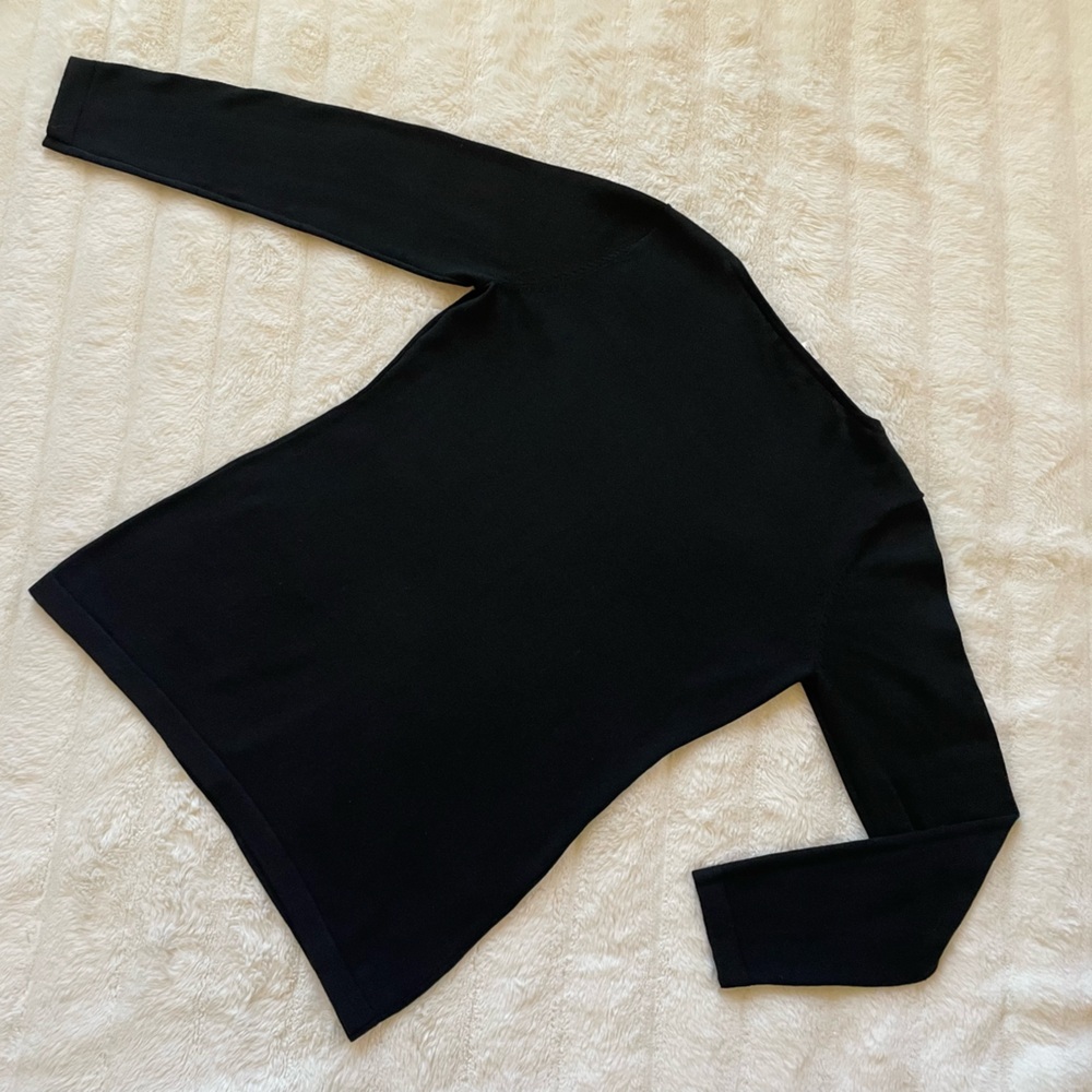 Cach Sweater. - image 6